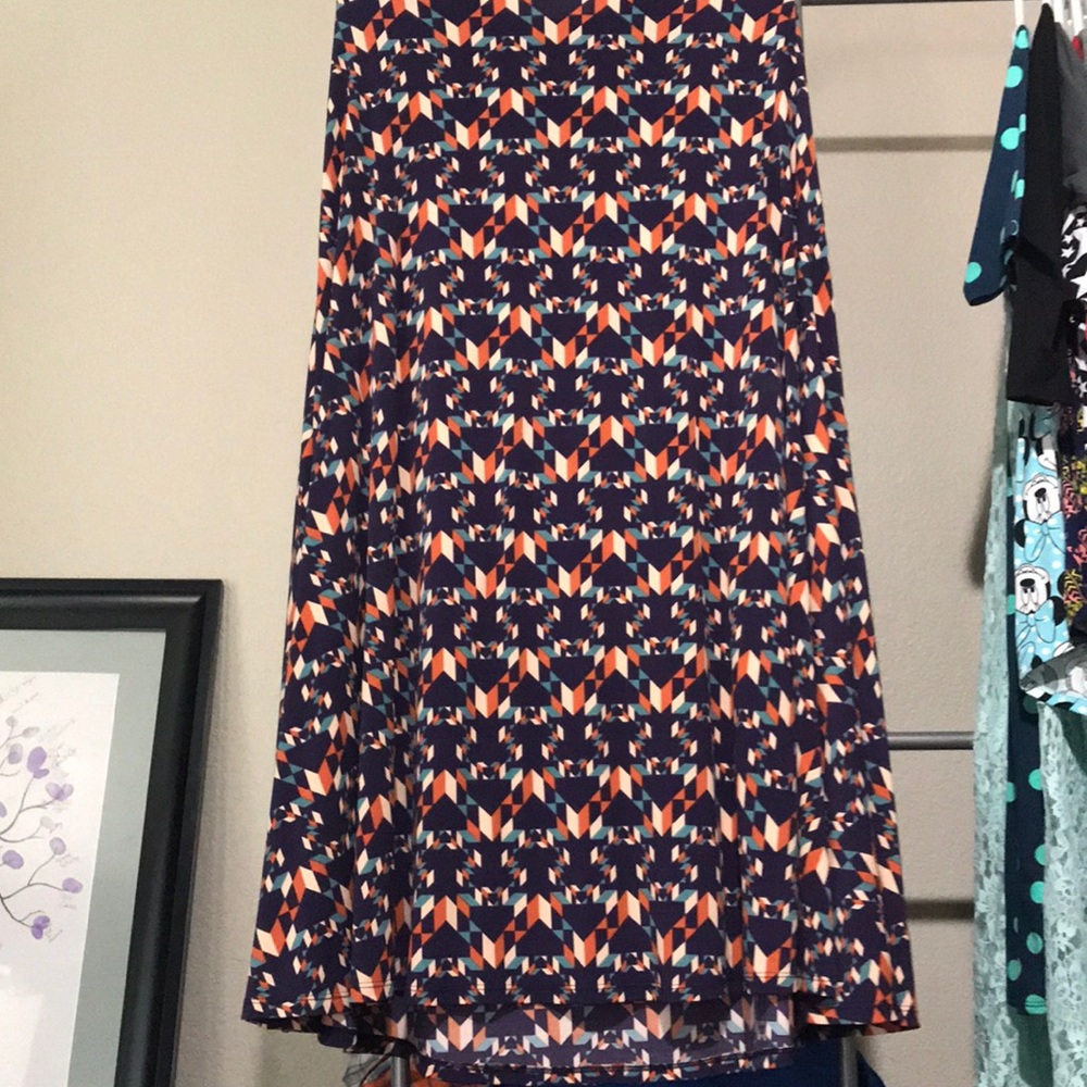 S LuLaRoe maxi skirt